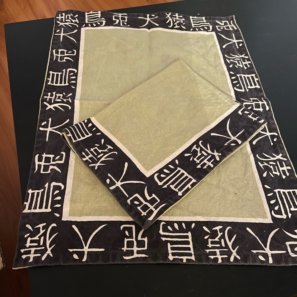Beautiful Archana placemats made in India